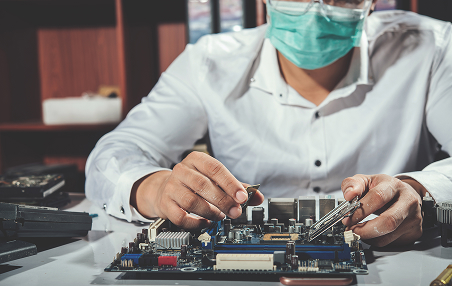 home Technitian image